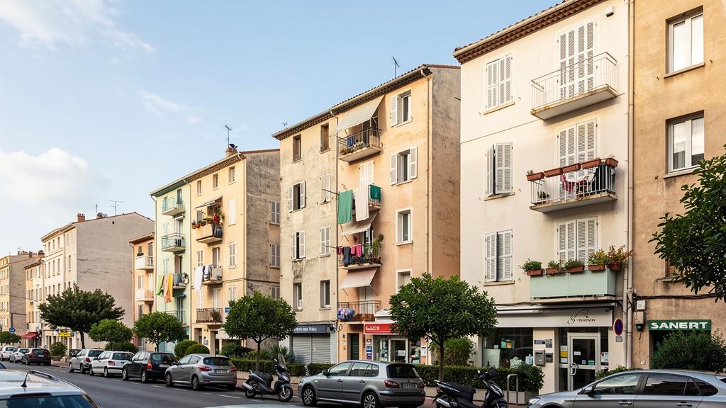Immeubles résidentiels dans un quartier populaire de Toulon